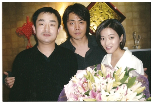 与张培合影 (https://www.hnyixiao.cn/) 对外交流 第1张