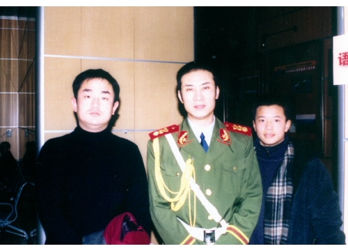 与江涛合影留念 (https://www.hnyixiao.cn/) 对外交流 第1张