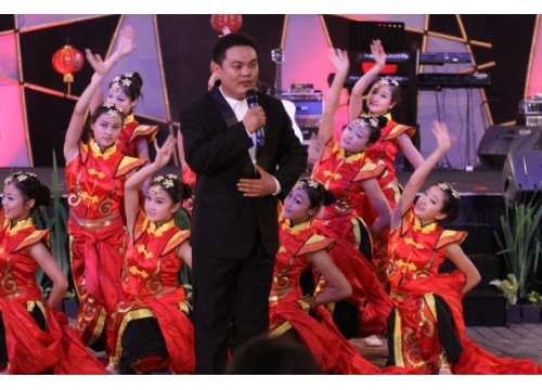 热烈欢迎我校学生赴印尼巡回慰问侨胞演出胜利归来 (https://www.hnyixiao.cn/) 校内新闻 第12张