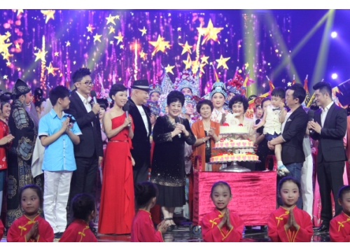 桃李芬芳香满园 (https://www.hnyixiao.cn/) 校内新闻 第20张