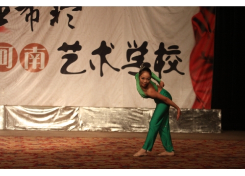 舞蹈班汇报演出 (https://www.hnyixiao.cn/) 校内新闻 第37张
