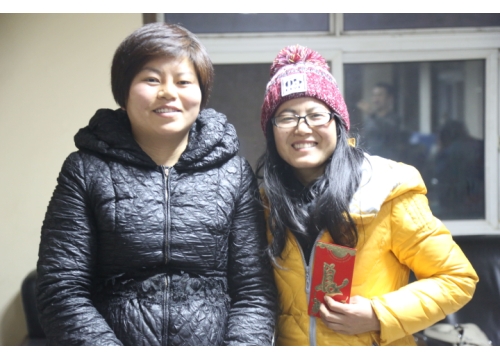 深圳的爱心人士白总、贾总夫妇再次来我校慰问教职工 (https://www.hnyixiao.cn/) 校内新闻 第7张