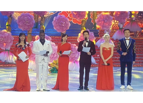 王希玲艺校学生参加河南电视台二零一八春晚录制 (https://www.hnyixiao.cn/) 校内新闻 第1张