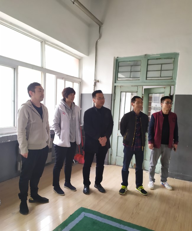 奥运冠军孙甜甜代表共青团河南省委、省青年联合会到我校进行调研 (https://www.hnyixiao.cn/) 校内新闻 第8张