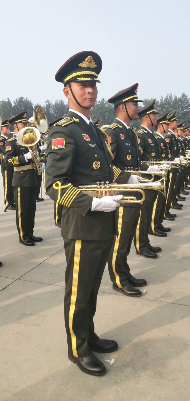 骄傲！自豪！国庆阅兵我在天安门广场第一排 (https://www.hnyixiao.cn/) 校内新闻 第8张