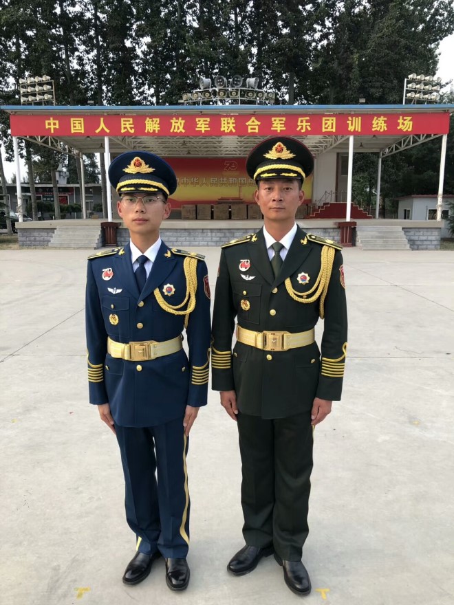 骄傲！自豪！国庆阅兵我在天安门广场第一排 (https://www.hnyixiao.cn/) 校内新闻 第4张