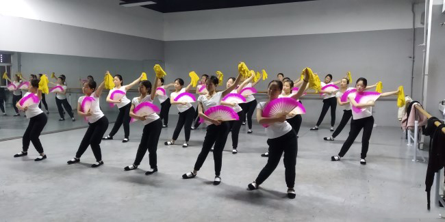 省内具有学历教育的“戏曲公益宏志班”开班至今是什么样子 (https://www.hnyixiao.cn/) 校内新闻 第2张