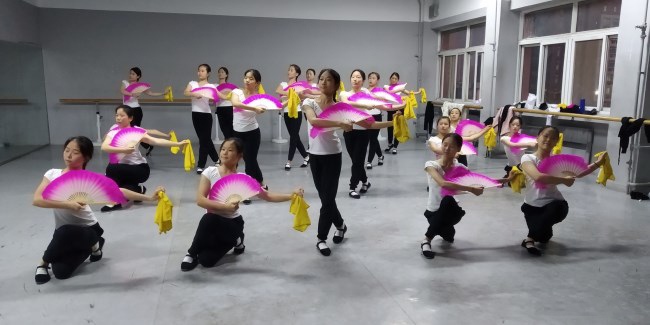 省内具有学历教育的“戏曲公益宏志班”开班至今是什么样子 (https://www.hnyixiao.cn/) 校内新闻 第3张