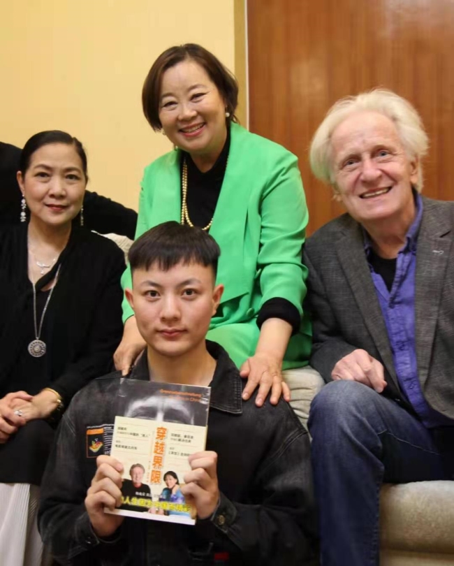 祝贺王希玲艺术学校12级毕业生徐帅文同学荣获全国总冠军 (https://www.hnyixiao.cn/) 校内新闻 第6张