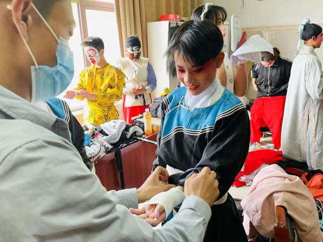 走进校园，弘扬国粹 (https://www.hnyixiao.cn/) 校内新闻 第4张