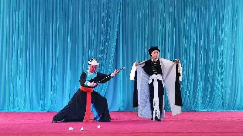 2022-2023学年第二学期期末考试圆满结束 (https://www.hnyixiao.cn/) 校内新闻 第19张