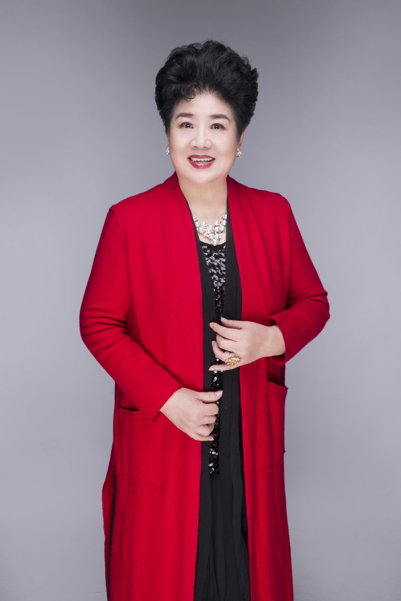 他们眼中的王希玲（一）李红艳：用回望的视角看王希玲 (https://www.hnyixiao.cn/) 校内新闻 第1张