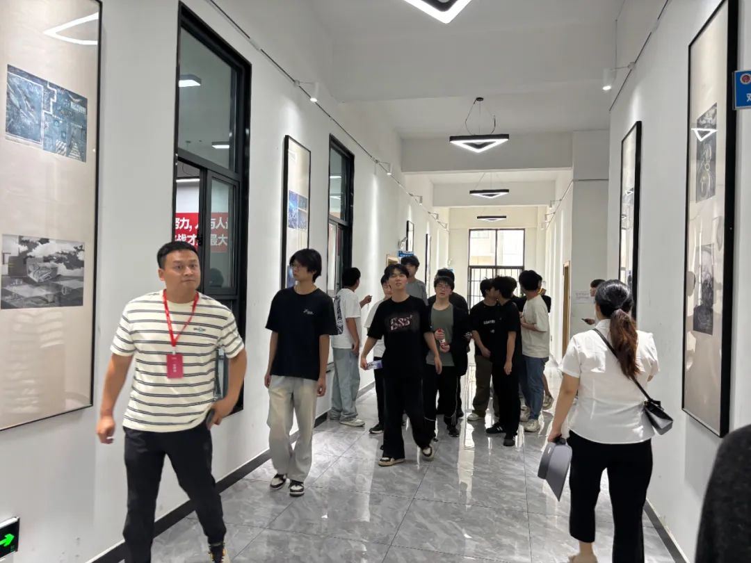 搬新校 谱新篇 | 郑艺师生集体参观新校区 (https://www.hnyixiao.cn/) 新闻中心 第7张